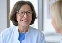 National Skin Barrier Day: Celebrating and Protecting Your Skin’s First Line of Defense A dermatologist explaining the importance of the skin barrier to a patient during a consultation